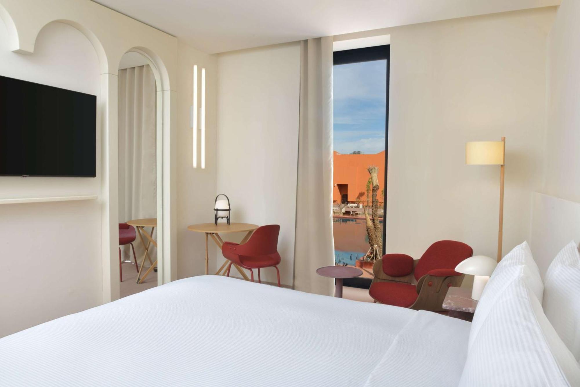 Doubletree By Hilton Ben Guerir Hotel & Residences Benguerir Dış mekan fotoğraf