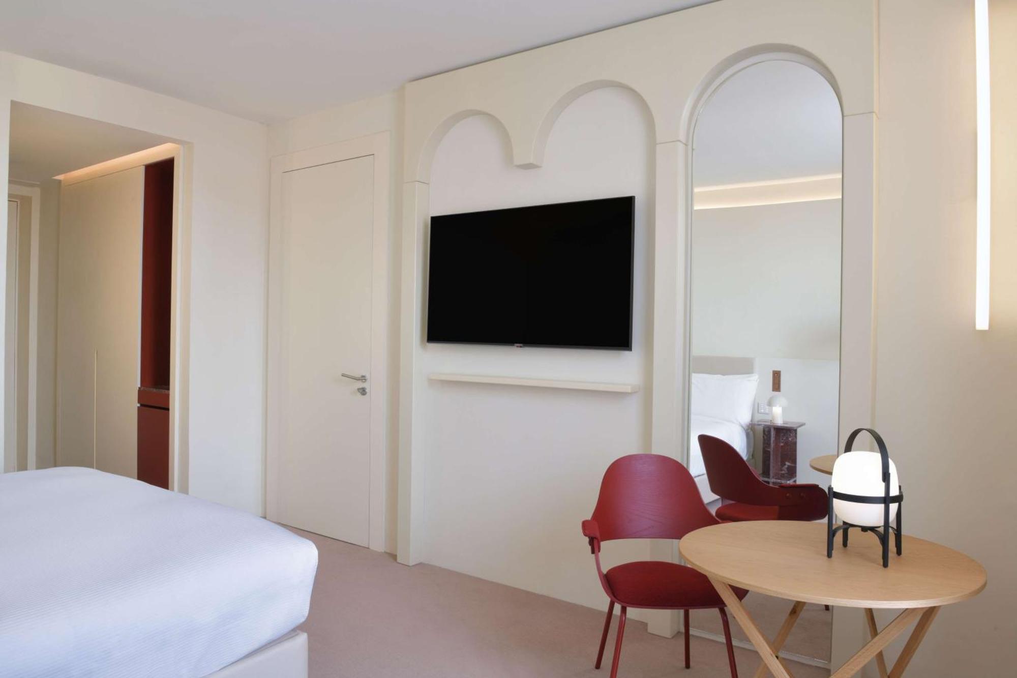 Doubletree By Hilton Ben Guerir Hotel & Residences Benguerir Dış mekan fotoğraf